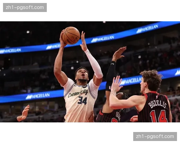 雄鹿内线群合力砍39分21板 篮板优势压制公牛反击 雄鹿内线群合力砍39分21板 篮板优势压制公牛反击